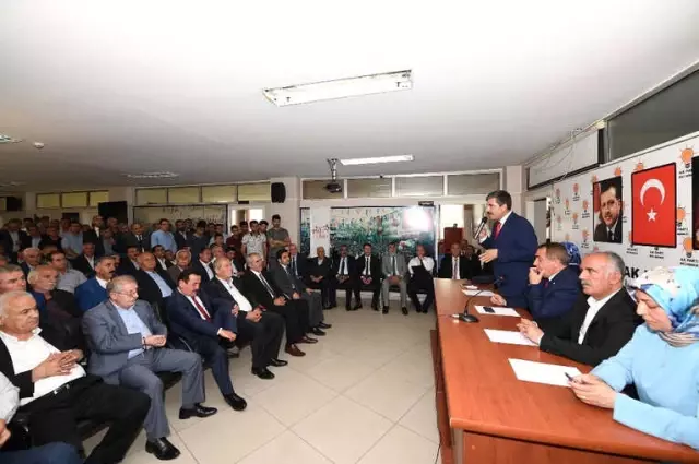 AK Parti'de Bayramlaşma AK Parti'de Bayramlaşma