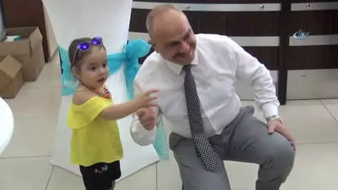 AK Parti'li Baybatur: 'Ahlaksız Vandallıklara Pabuç Bırakmayacak Kadar Cesaretli, Dik ve Onurlu... AK Parti'li Baybatur: 'Ahlaksız Vandallıklara Pabuç Bırakmayacak Kadar Cesaretli, Dik ve Onurlu...