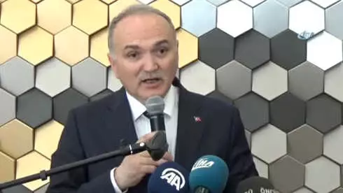 Bakan Özlü: (Suruç'taki Saldırı) 'Hiçbir Siyasi Görüş İnsan Hayatını Hiçe Sayacak Kadar Değerli... Bakan Özlü: (Suruç'taki Saldırı) 'Hiçbir Siyasi Görüş İnsan Hayatını Hiçe Sayacak Kadar Değerli...