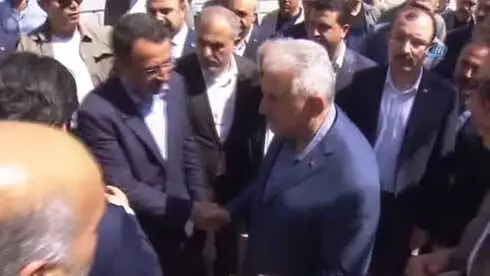 Başbakan Yıldırım'dan Provokasyon Uyarısı: 'Bu Hassas Günlerde Tahriklere Asla İtibar Etmemeli,... Başbakan Yıldırım'dan Provokasyon Uyarısı: 'Bu Hassas Günlerde Tahriklere Asla İtibar Etmemeli,...