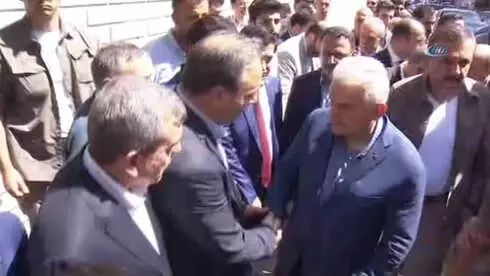 Başbakan Yıldırım'dan Provokasyon Uyarısı: 'Bu Hassas Günlerde Tahriklere Asla İtibar Etmemeli,... Başbakan Yıldırım'dan Provokasyon Uyarısı: 'Bu Hassas Günlerde Tahriklere Asla İtibar Etmemeli,...