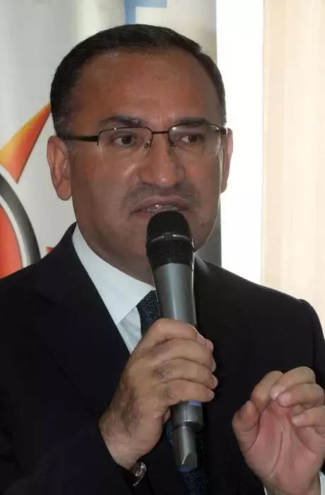 Bozdağ: Türkiye'de Tehditle, Şiddetle, İkbal ve İstikbal Devşirme Dönemi Kapanmıştır Bozdağ: Türkiye'de Tehditle, Şiddetle, İkbal ve İstikbal Devşirme Dönemi Kapanmıştır