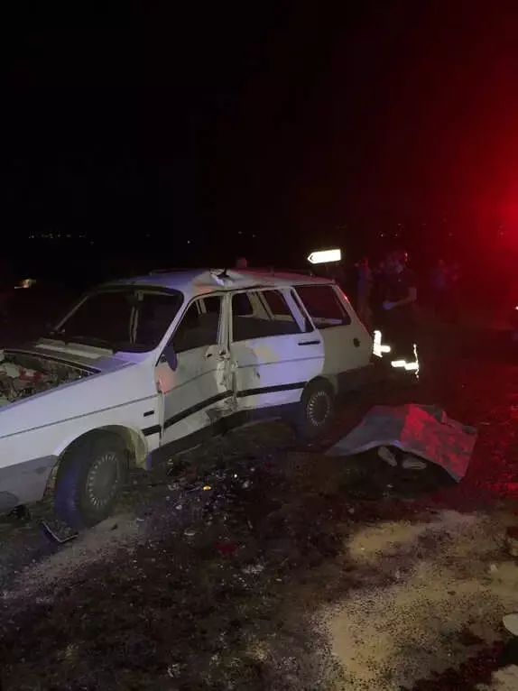 Kırkağaç'ta Otomobille Motosiklet Çarpıştı: 1 Ölü, 4 Yaralı