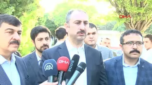 Şanlıurfa Adalet Bakanı Gül Suruç'ta Yapılan Saldırıyı Kınıyorum Şanlıurfa Adalet Bakanı Gül Suruç'ta Yapılan Saldırıyı Kınıyorum