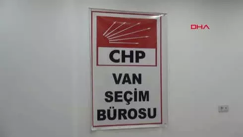 Van'da AK Parti ile CHP'liler Arasında Gerginlik Van'da AK Parti ile CHP'liler Arasında Gerginlik