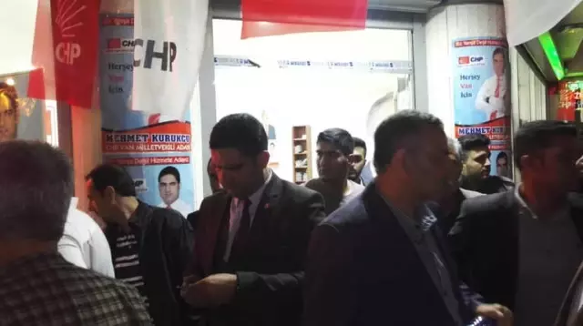 Van'da AK Parti ve CHP Arasında Gerginlik Van'da AK Parti ve CHP Arasında Gerginlik