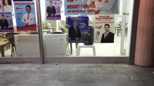 Van'da AK Parti ve CHP Arasında Gerginlik Van'da AK Parti ve CHP Arasında Gerginlik