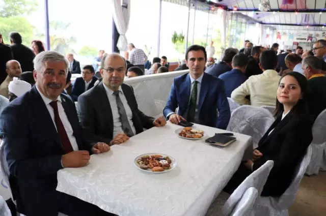Zonguldak'ta Protokol Bayramlaştı Zonguldak'ta Protokol Bayramlaştı