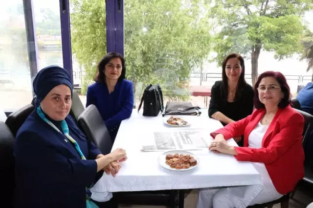 Zonguldak'ta Protokol Bayramlaştı Zonguldak'ta Protokol Bayramlaştı
