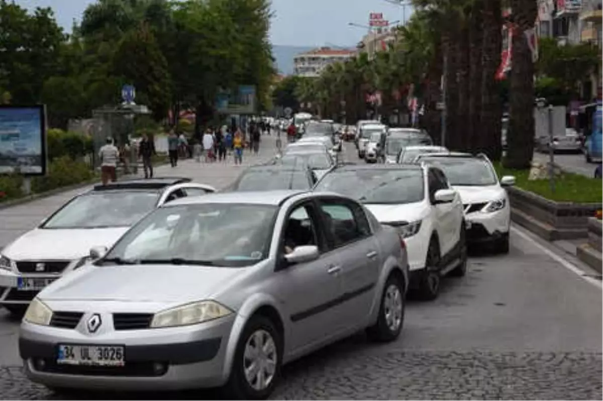 Çanakkale'de Dönüş Yoğunluğu Başladı