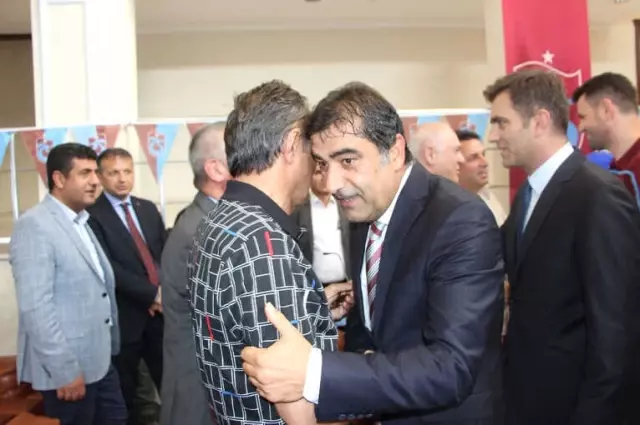 Trabzonspor'da Bayramlaşma Töreni Düzenlendi Trabzonspor'da Bayramlaşma Töreni Düzenlendi