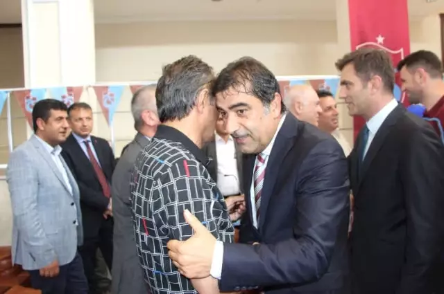 Trabzonspor'da Bayramlaşma Töreni Düzenlendi Trabzonspor'da Bayramlaşma Töreni Düzenlendi