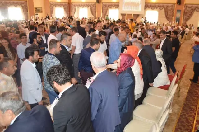 AK Parti Mardin İl Başkanlığında Bayramlaşma AK Parti Mardin İl Başkanlığında Bayramlaşma
