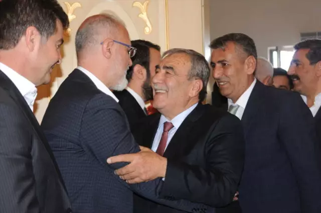 AK Parti Mardin Teşkilatı Bayramlaştı AK Parti Mardin Teşkilatı Bayramlaştı