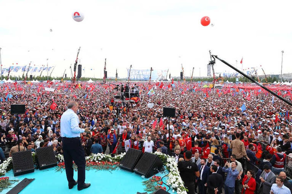 AK Parti'nin İstanbul Mitingine Kaç Kişi Katıldı ?