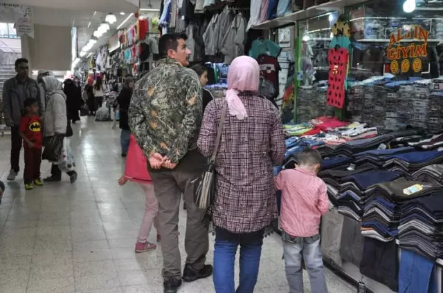 Kadınlar Alışverişte Haklarını Daha Çok Savunuyor Kadınlar Alışverişte Haklarını Daha Çok Savunuyor