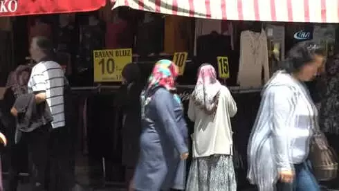 Kadınlar Alışverişte Haklarını Daha Çok Savunuyor Kadınlar Alışverişte Haklarını Daha Çok Savunuyor
