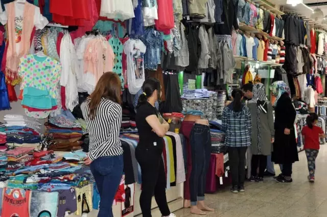 Kadınlar Alışverişte Haklarını Daha Çok Savunuyor Kadınlar Alışverişte Haklarını Daha Çok Savunuyor