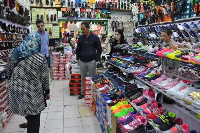 Kadınlar Alışverişte Haklarını Daha Çok Savunuyor Kadınlar Alışverişte Haklarını Daha Çok Savunuyor