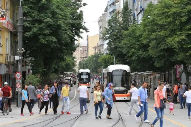 Kadınlar Alışverişte Haklarını Daha Çok Savunuyor Kadınlar Alışverişte Haklarını Daha Çok Savunuyor