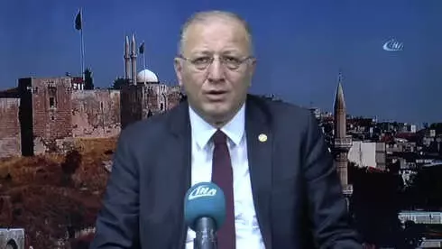 Milletvekili Nejat Koçer, Yangında Açıklanandan Fazla Kişinin Öldüğü İddialarını Yalanladı Milletvekili Nejat Koçer, Yangında Açıklanandan Fazla Kişinin Öldüğü İddialarını Yalanladı