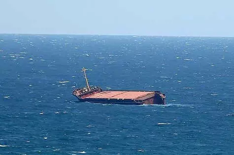 Hırvatistan'da Batmakta Olan Türk Bandıralı Yük Gemisi Kurtarıldı
