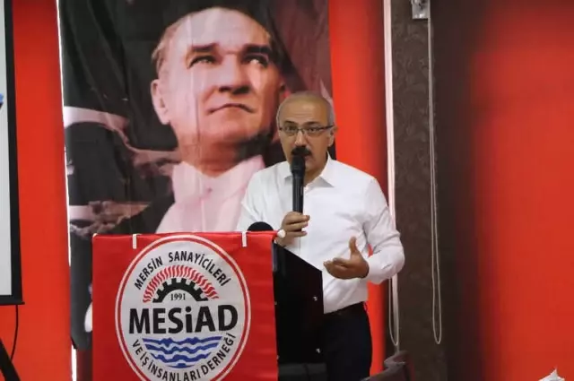 Bakan Elvan: 'Balık Çiftliklerini Karadan Bin 900 Metre İleri Taşıyacağız' Bakan Elvan: 'Balık Çiftliklerini Karadan Bin 900 Metre İleri Taşıyacağız'