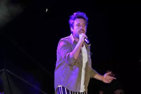 Bakan Sarıeroğlu, Elazığ'da Murat Dalkılıç Konserini İzledi Bakan Sarıeroğlu, Elazığ'da Murat Dalkılıç Konserini İzledi