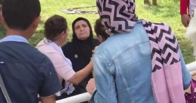 CHP Standına 'Teröristlerle Nasıl El Sıkışırsınız' Diyerek Tepki Gösteren Şehit Annesine Saldırı