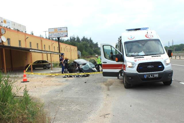 Direksiyon Hakimiyetini Kaybeden Kadın Sulama Kanalına Uçtu.1' Bebek 3 Kişi Öldü