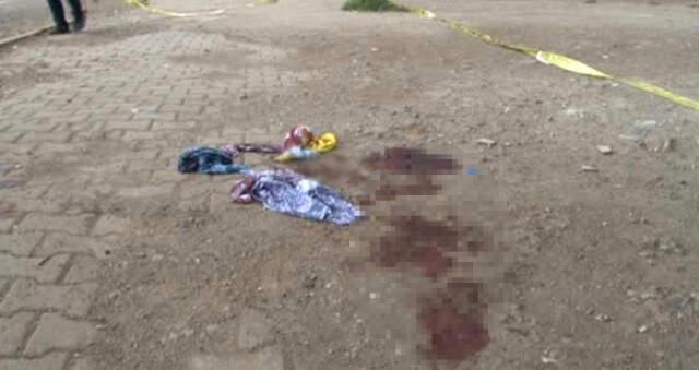 Eşini Sokak Ortasında Defalarca Bıçaklayarak Katleden Cani Koca Aynı Bıçakla Canına Kıydı