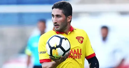 Göztepe'den Ayrılan Sabri Sarıoğlu Kayserispor Yolunda Göztepe'den Ayrılan Sabri Sarıoğlu Kayserispor Yolunda