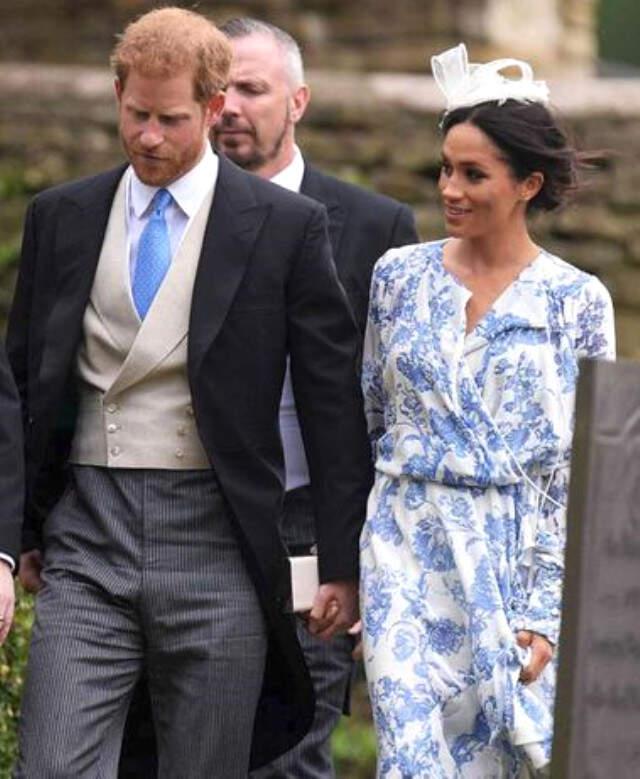 Prens Harry ve Meghan Markle Katıldıkları Düğünde İlgi Odağı Oldu