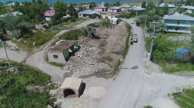 Tuşba'da Parkı Olmayan Mahalle Kalmıyor Tuşba'da Parkı Olmayan Mahalle Kalmıyor