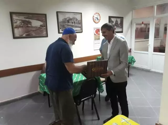 Başkan Alemdar, Mahalle Kahvehanelerine Misafir Oluyor Başkan Alemdar, Mahalle Kahvehanelerine Misafir Oluyor