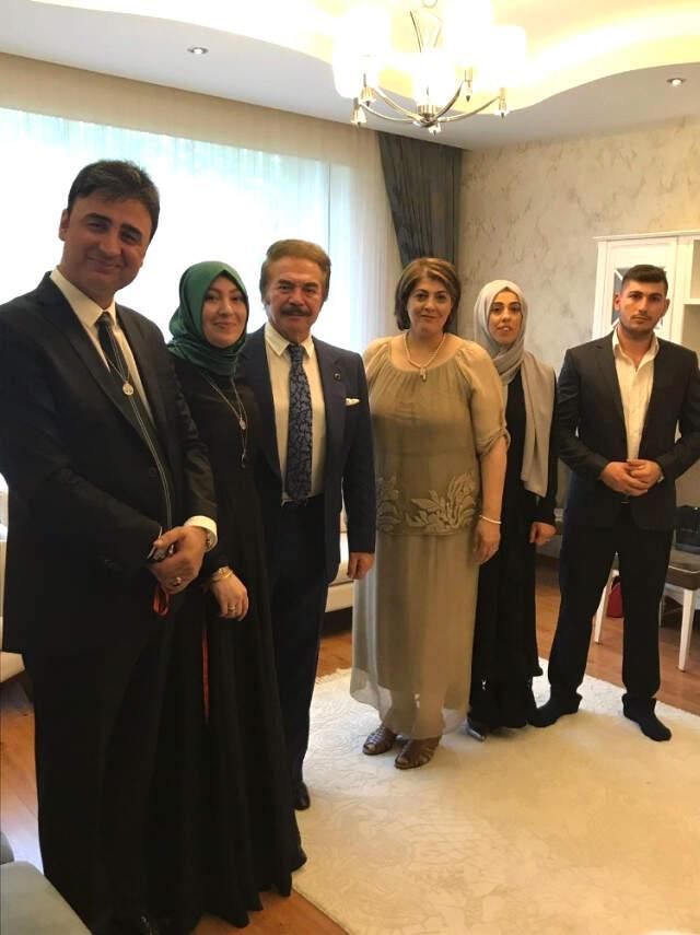 Orhan Gencebay Manevi Oğluna AK Parti Adayının Kızını İstedi
