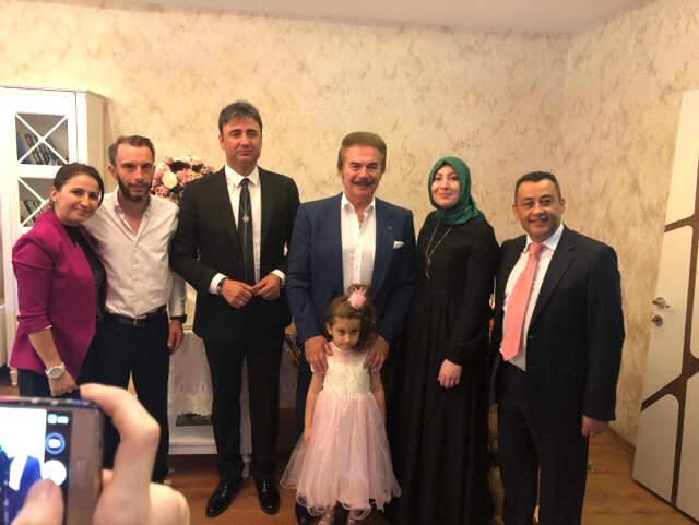 Orhan Gencebay Manevi Oğluna AK Parti Adayının Kızını İstedi