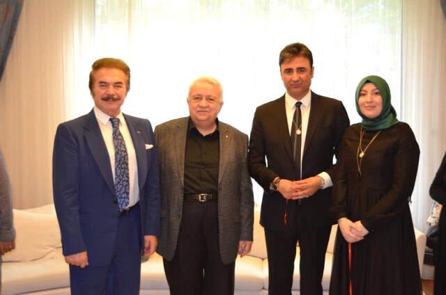 Orhan Gencebay Manevi Oğluna AK Parti Adayının Kızını İstedi