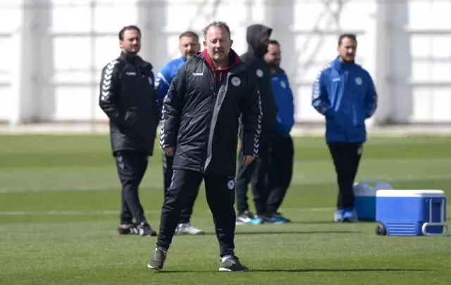 Atiker Konyaspor'dan Sergen Yalçın'a Teşekkür Mesajı