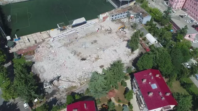 Balta, Millet Bahçesi'nde İncelemelerde Bulundu Balta, Millet Bahçesi'nde İncelemelerde Bulundu