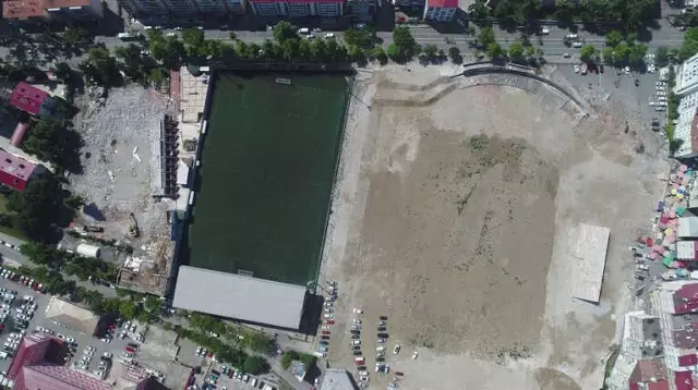 Balta, Millet Bahçesi'nde İncelemelerde Bulundu Balta, Millet Bahçesi'nde İncelemelerde Bulundu