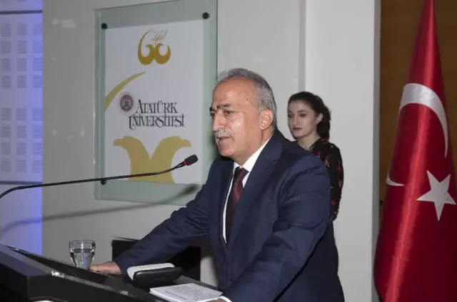 Doğu Anadolu'da Uluslararası Göç' Atatürk Üniversitesi'nde Masaya Yatırıldı Doğu Anadolu'da Uluslararası Göç' Atatürk Üniversitesi'nde Masaya Yatırıldı