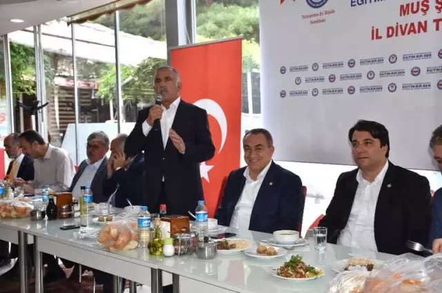 Eğitim Bir-Sen İl Divan Toplantısı Yapıldı Eğitim Bir-Sen İl Divan Toplantısı Yapıldı