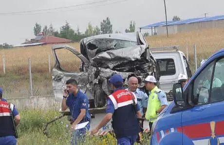 Eskişehir'de Kaza: Aynı Aileden 5 Kişi Öldü, 2 Kişi Yaralı