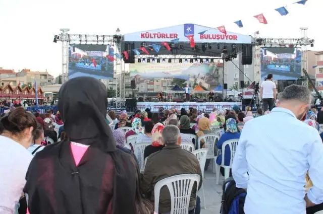 Küçükçekmece' de Yöresel Festival Zamanı