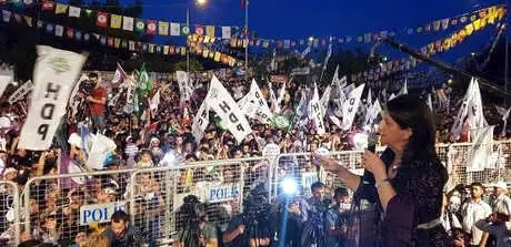 Pervin Buldan: Kayyumları, Erdoğan'ın Kıraathanelerine Göndereceğiz (2)