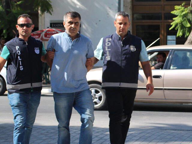 Şehir Eşkiyası Önce Arabasıyla İşyerine Daldı, Ardından Eski Sevgilisine Mermisi Bitene Kadar Sıktı!