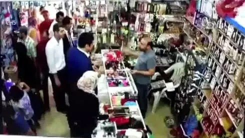 Suruç'taki Ak Partililere Yönelik Saldırının Güvenlik Kamerası Görüntüleri Suruç'taki Ak Partililere Yönelik Saldırının Güvenlik Kamerası Görüntüleri