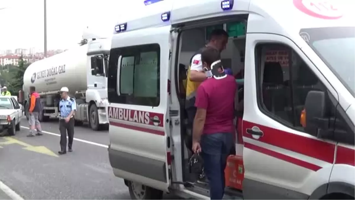 Uşak'ta Zincirleme Trafik Kazası: 6 Yaralı - Haber