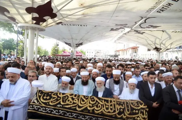 Abdülmetin Balkanlıoğlu'nu Son Yolculuğuna Binlerce Kişi Uğurladı